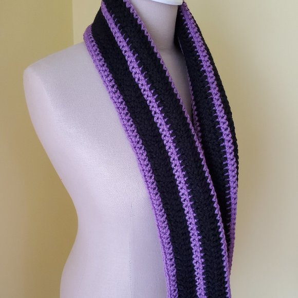 Crochet Black and Purple Stripe Cowl/New - Picture 2 of 5